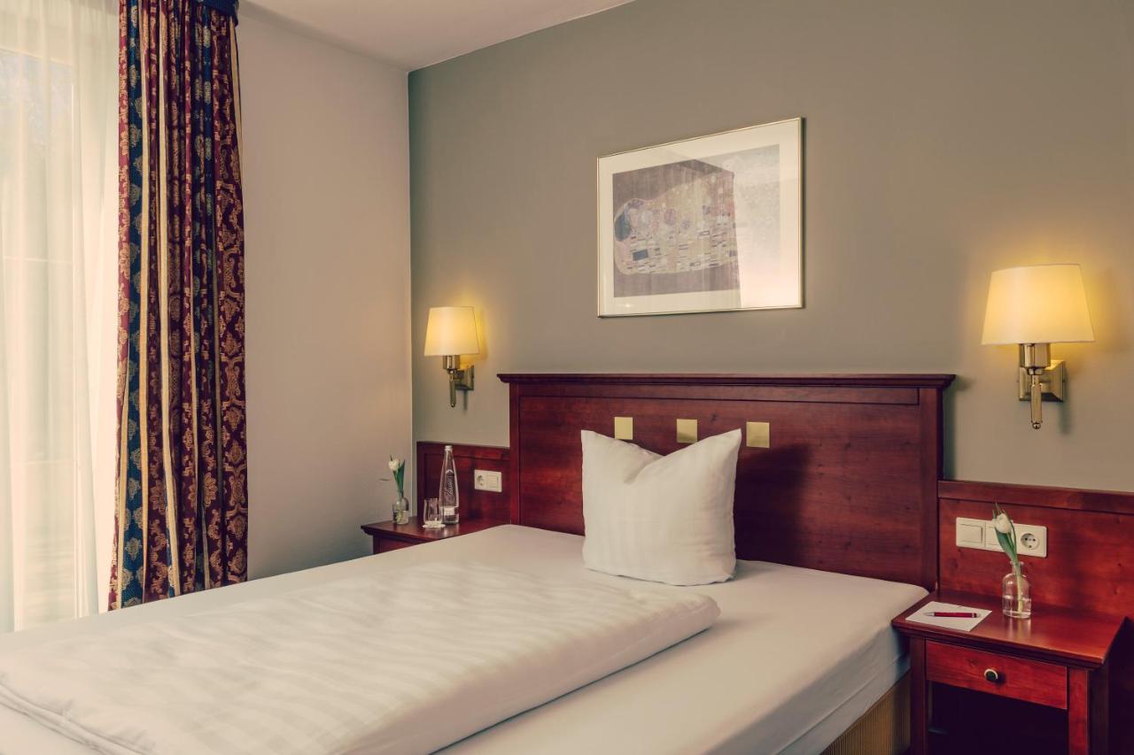Landhotel Hallnberg Walpertskirchen Zewnętrze zdjęcie