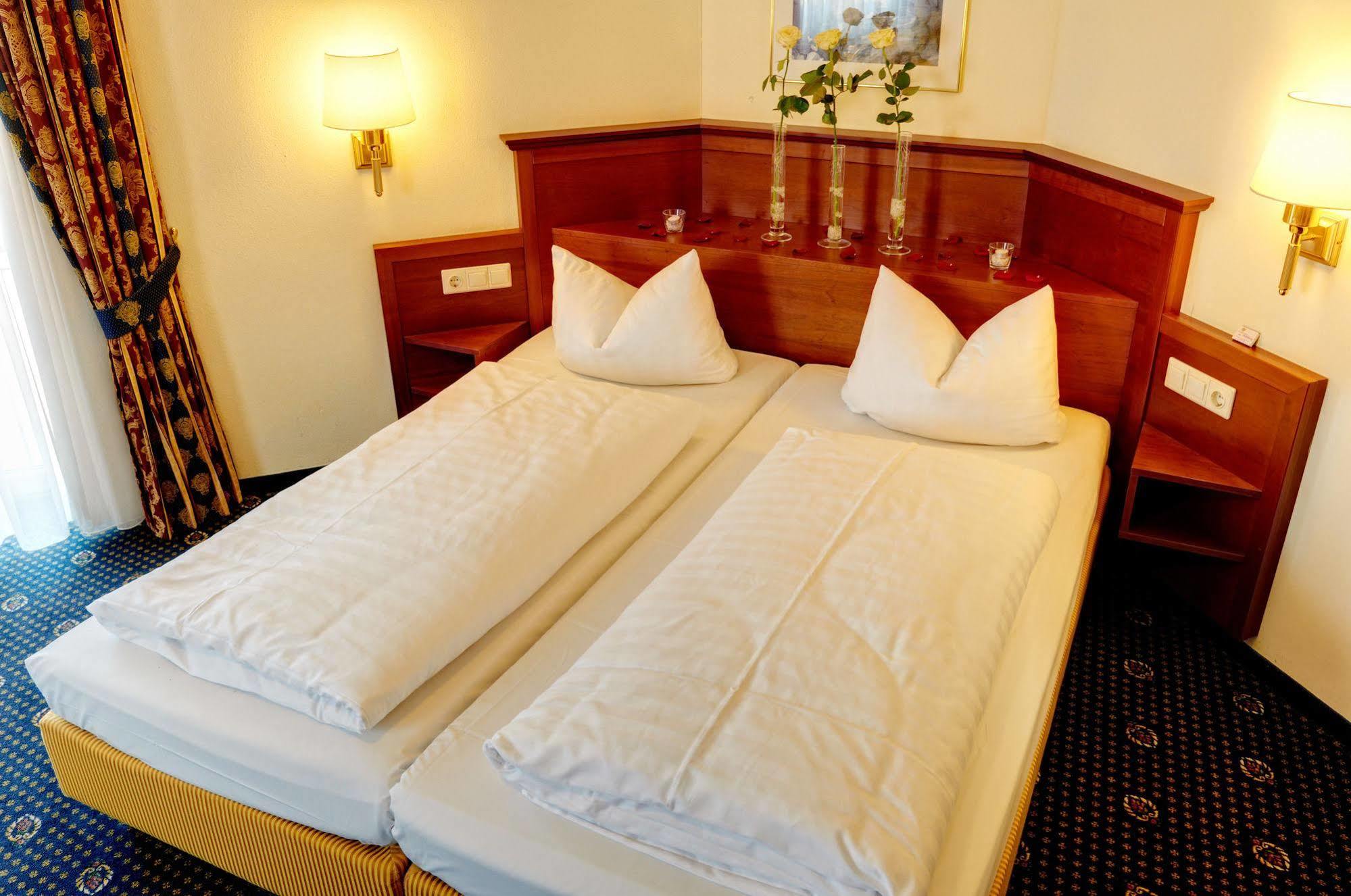 Landhotel Hallnberg Walpertskirchen Zewnętrze zdjęcie